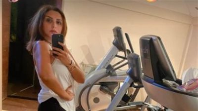 أنغام تتألق فى إطلالة رياضية جديدة بالجيم 