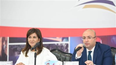 وزيرة الهجرة ومحافظ بني سويف يعقدان لقاءً جماهيريًا مع أهالي قرية الحرجة