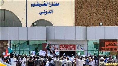 تعليق الرحلات الجوية من وإلى مطار الخرطوم لمدة 5 أيام