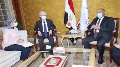 وزير النقل يلتقي السفير الياباني بالقاهرة بمناسبة انتهاء فترة عمله في مصر (صور)