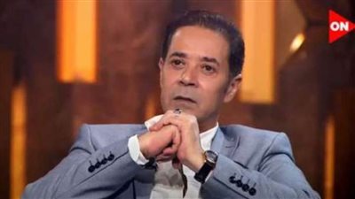 تخرج من جامعة الأزهر وتزوج 4 مرات.. معلومات عن مدحت صالح فى عيد ميلاده