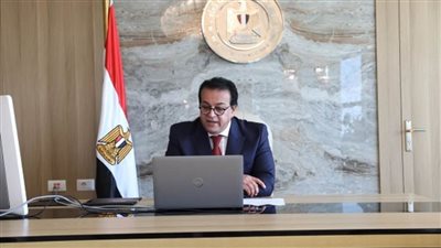 عاجل | د. خالد عبدالغفار يعلن إطلاق 