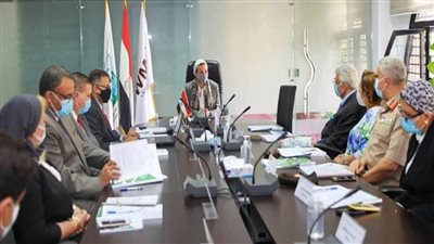وزيرة البيئة: اعتماد خطة عمل جهاز تنظيم ادارة المخلفات في الفترة القادمة (صور)