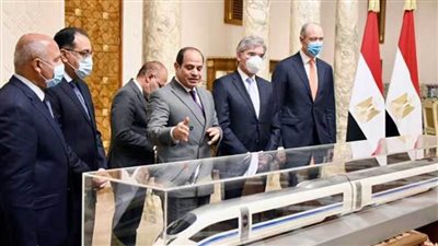 الرئيس السيسي يلتقى السفير الألمانى ومسئولى شركة سيمنز بافتتاح معرض النقل