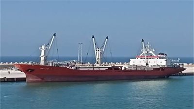 عبر ميناء العريش..تصدير 3 آلاف طن أسمنت أبيض إلى سوريا 