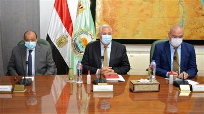 وزراء الزراعة والتنمية المحلية والإسكان يتابعون ملفات التعاون المشترك وتنفيذ توجيهات رئيس الجمهورية لإزالة التعديات على الأراضى الزراعية