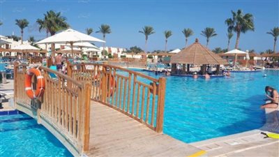 تخفيض الدرجة السياحية لعدد من المنشآت الفندقية بجنوب سيناء والبحر الأحمر