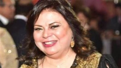 ماجدة زكى تحتفل بعيد ميلادها وسط أصدقائها.. فيديو