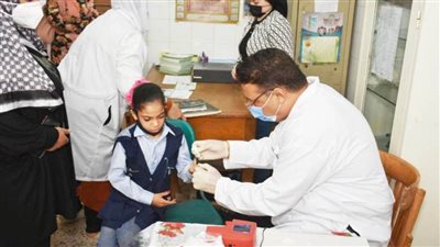 فحص أكثر من 50 ألف طالب ضمن حملة الكشف المبكر عن أمراض سوء التغذية بسوهاج 