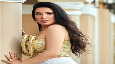 شاهد.. عبير صبري تشعل انستجرام بفستان تايجر مثير | صور