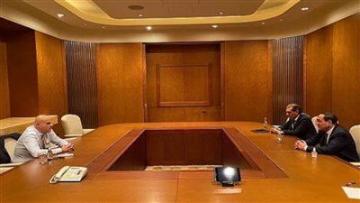 تفاصيل مباحثات البترول مع إيني الإيطالية على هامش مؤتمر أديبك 2021 (صور)