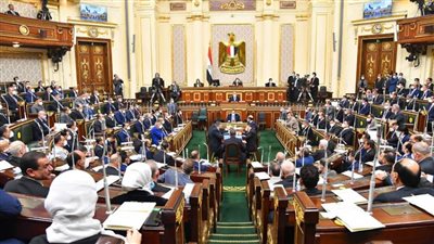 رفع الجلسة العامة بعد الموافقة النهائية على قانون 