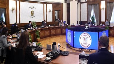 رئيس الوزراء يتابع الموقف التنفيذي للمشروع القومي لتنمية الأسرة (صور)