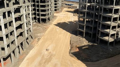 محافظ بورسعيد:استمرار أعمال رصف الطرق الداخلية بمشروعات الاسكان ببورفؤاد