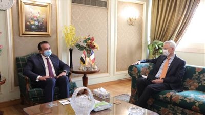 د. خالد عبدالغفار يستقبل السفير الفرنسي بالقاهرة لبحث آفاق التعاون العلمي بين البلدين (صور)