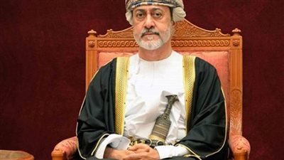 رئيس البرلمان العربي يهنئ سلطنة عمان بعيدها الوطنى 