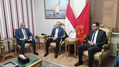 نائب محافظ بورسعيد يلتقي ممثلي جمعية رجال الأعمال المصريين للتنسيق بشأن مساعدة الشركات الصغيرة والمتوسطة للقيد بالبورصة المصرية