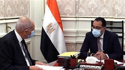 رئيس الوزراء يتابع ملفات عمل الهيئة العامة للمنطقة الاقتصادية لقناة السويس (صور)