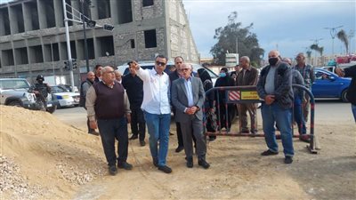  محافظ بورسعيد: نواصل أعمال تطوير شارع العبور بحي الزهور