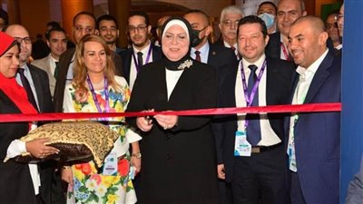 وزيرة التجارة تفتتح الدورة الثالثة للملتقى الدولي 