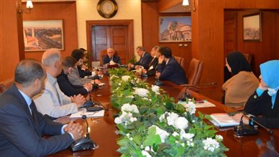 محافظ بورسعيد يستقبل مدير صندوق التنمية الحضرية لمتابعة تطبيق مبادرة تطوير عواصم المحافظات والمدن الرئيسية داخل محافظة بورسعيد