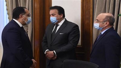 د. خالد عبدالغفار يعرض آخر مستجدات التعامل مع أزمة فيروس كورونا محليًا ودوليًا (صور)