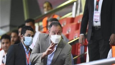 محمود الخطيب يدلي بصوته في انتخابات الأهلي