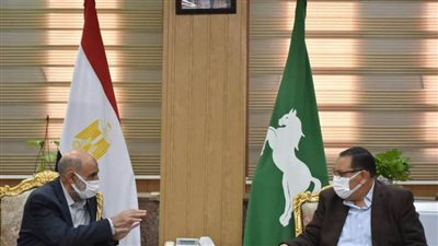 محافظ الشرقية يلتقي مدير عام جمعية الأورمان لبحث وتعزيز أوجه التعاون