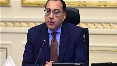 مدبولي يستقبل رئيس الحكومة الإسبانية بمطار القاهرة