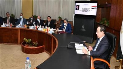 «البترول» تطلق خطة للاستخراج المبكر للذهب من منطقة «إيقات» (صور)