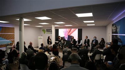 على هامش مؤتمر 