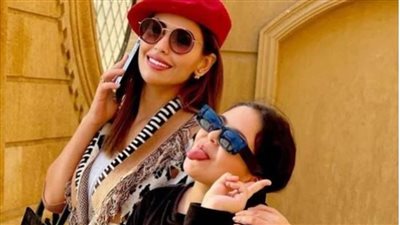 مي سليم وابنتها تخطفان الأنظار
