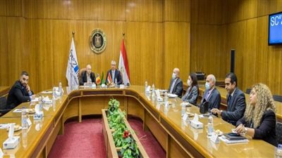 اقتصادية قناة السويس تبحث فرص الاستثمار والتعاون مع بلغاريا (صور)