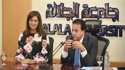 د. خالد عبدالغفار والسفيرة نبيلة مكرم يطلقان مبادرة لمشاركة الأطباء المصريين بالخارج في 