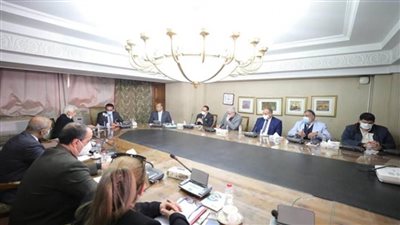 د. خالد عبدالغفار يرأس اجتماع الاتحاد الرياضي للجامعات (صور)