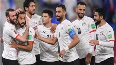 الشوط الأول.. منتخب مصر يتأخر أمام الجزائر بهدف