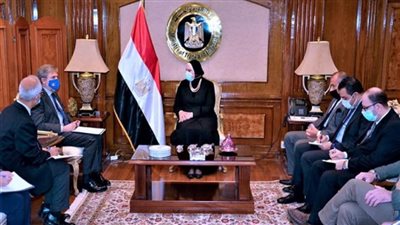 وزيرة التجارة تبحث مع السفير الإيطالي بالقاهرة تنمية التعاون الاقتصادي والتجاري بين البلدين (صور)