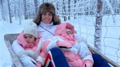 بالصور..جورجينا وأطفال رونالدو فى رحلة للتنزه وسط الثلوج بالقطب الجنوبى