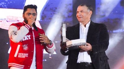 حفلة أسطورية.. تامر حسني يحيي أضخم حفل غنائي في 2021 بجامعة مصر للعلوم والتكنولوجيا وسط حشود جماهيرية ضخمة (صور)