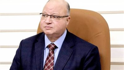محافظ القاهرة يطالب رؤساء الأحياء بالتواجد الميداني في الشوارع