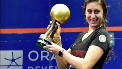 نور الشربيني ثاني المتأهلين لنصف نهائي بطولة بلاك بول للاسكواش