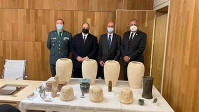 مصر تسترد 36 قطعة أثرية مُهربة من إسبانيا