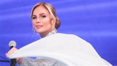 نيكول سابا تغنى 