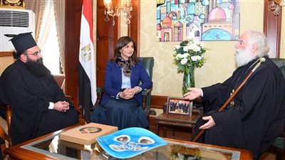 وزيرة الهجرة تستقبل بطريرك الروم الأرثوذكس اليونانيين والقبارصة في الإسكندرية لبحث التعاون المشترك (صور)