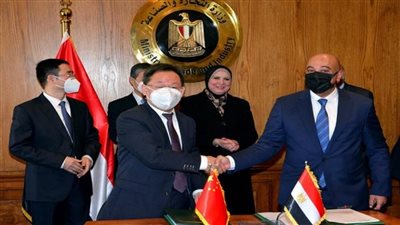 وزيرة التجارة: حريصون على نقل التكنولوجيا الصينية المتطورة للصناعة المصرية (صور)