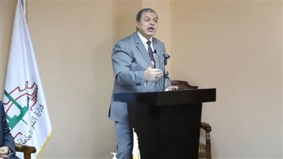 تعيين 645  شابا منهم 4 