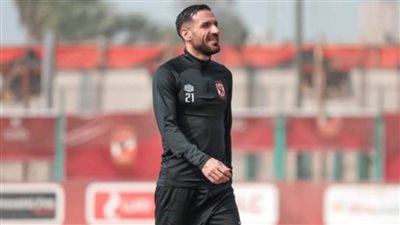 الأهلي يجدد عقد معلول حتى 2024.. واللاعب: سعيد بالاستمرار في الأعلي 