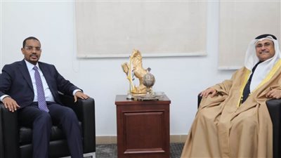 رئيس البرلمان العربي يدعو مختلف الأطراف الصومالية للانخراط في حوار وطني بنّاء 