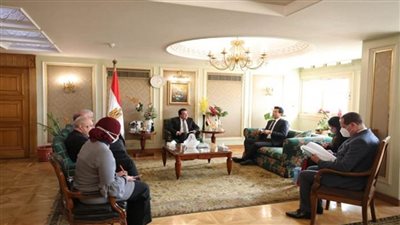 د. خالد عبدالغفار يبحث آليات التعاون العلمي والتكنولوجي مع سفير كوريا الجنوبية (صور)