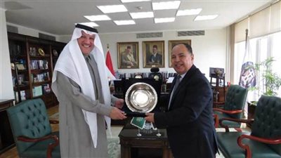 تفاصيل لقاء سفير السعودية ووزير المالية لزيادة حجم الاستثمارات في مصر 